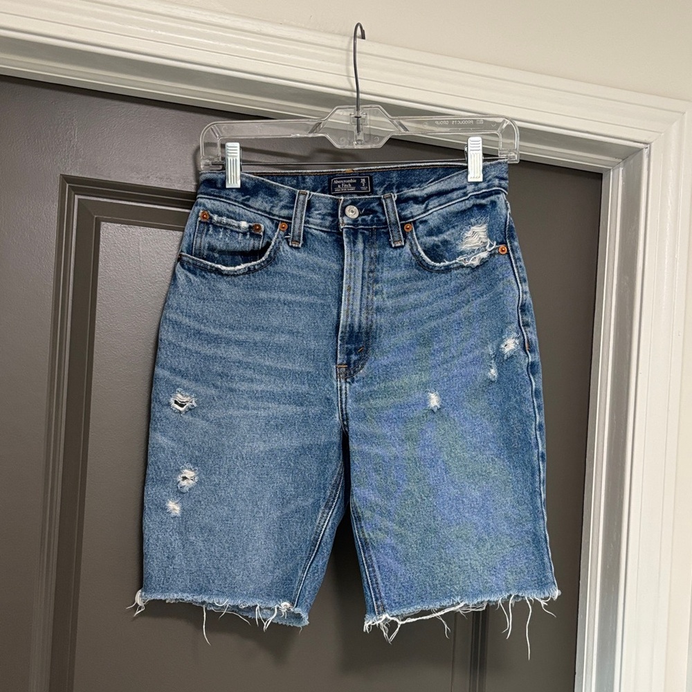Abercrombie & Fitch high rise Bermuda shorts 26/2